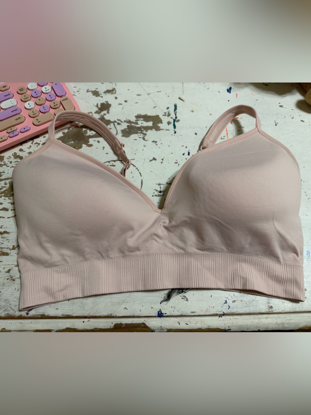 Athleta Light Pink Seamless Bralette sports bra padded large euc comfort support